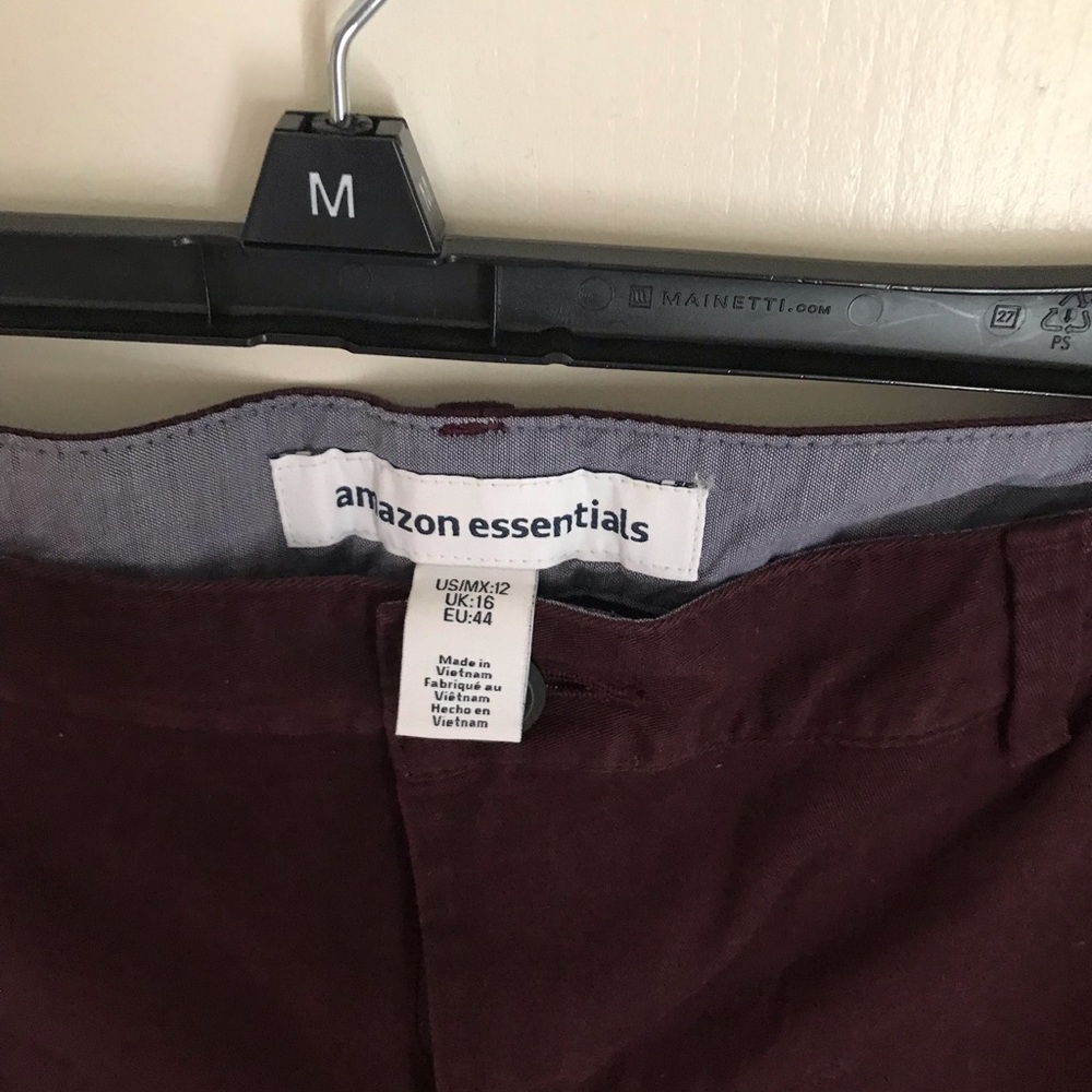 Shorts - Picture 3 of 3
